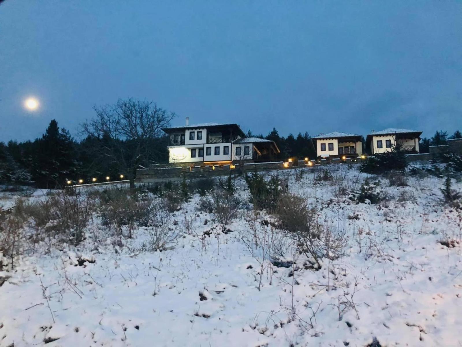 Калпаците - Kalpacite Guest Houses Skrebatno 외부 사진